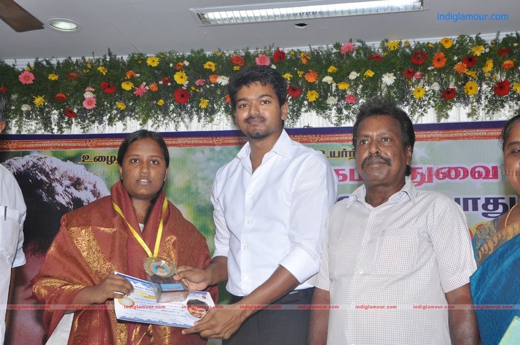 Vijay Education Awards 2012 Event hd photo