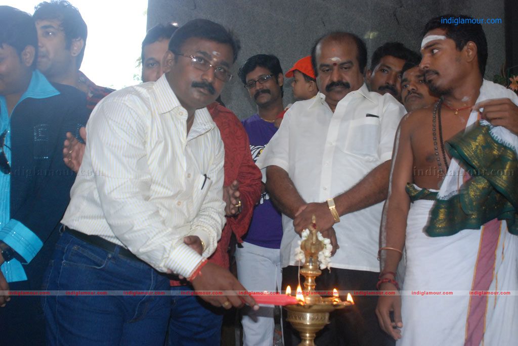 Thedinen Movie Launch Event hd photo