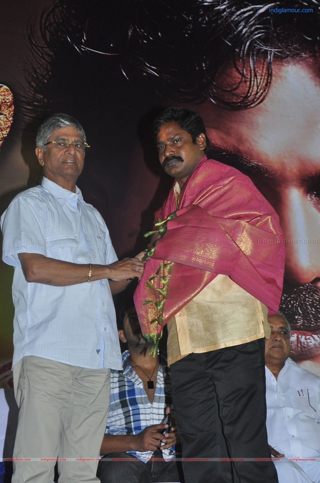 Vettaiyaadu Movie Audio Launch Event hd photo