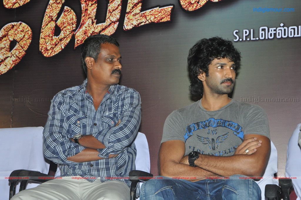 Vettaiyaadu Movie Audio Launch Event hd photo