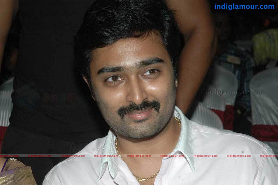 Sneha And Prasanna At Beacon Tour Stills Event hd photo