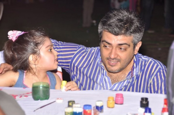 Ajith Daughter Anoushkas Latest Photos Event hd photo
