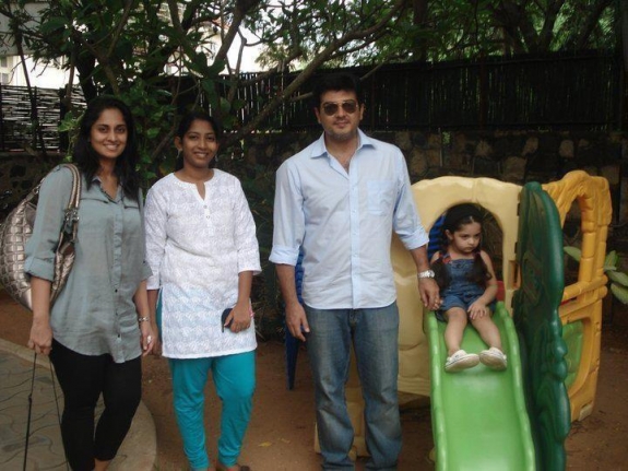 Ajith Daughter Anoushkas Latest Photos Event hd photo