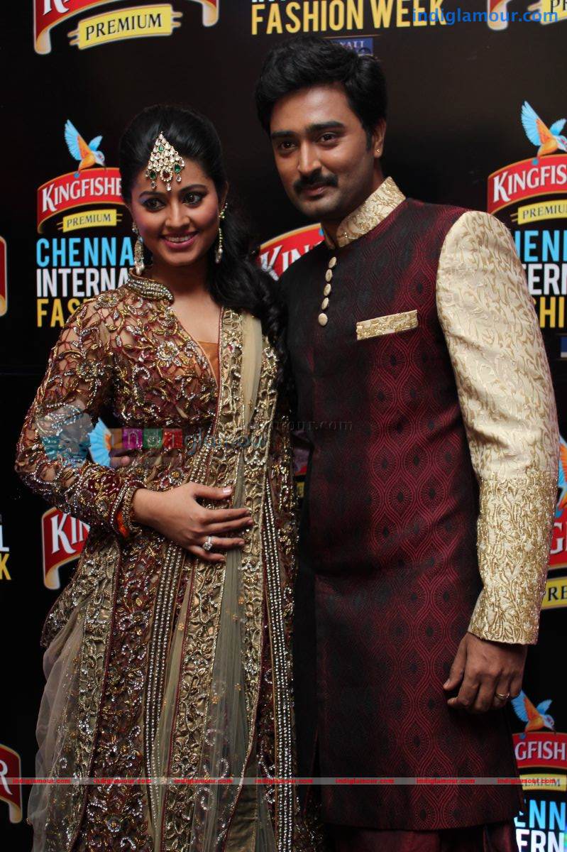 Sneha And Prasanna Ramp Walk At CIFW 2012 Event hd photo
