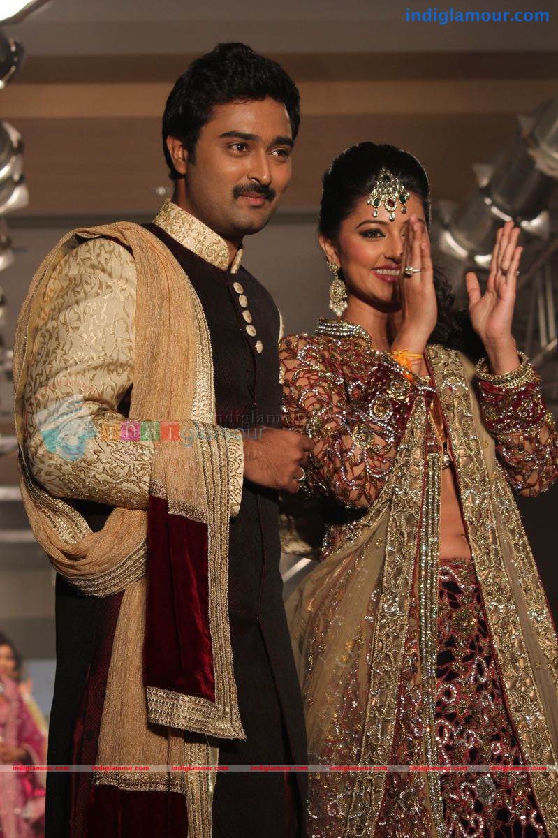 Sneha And Prasanna Ramp Walk At CIFW 2012 Event hd photo