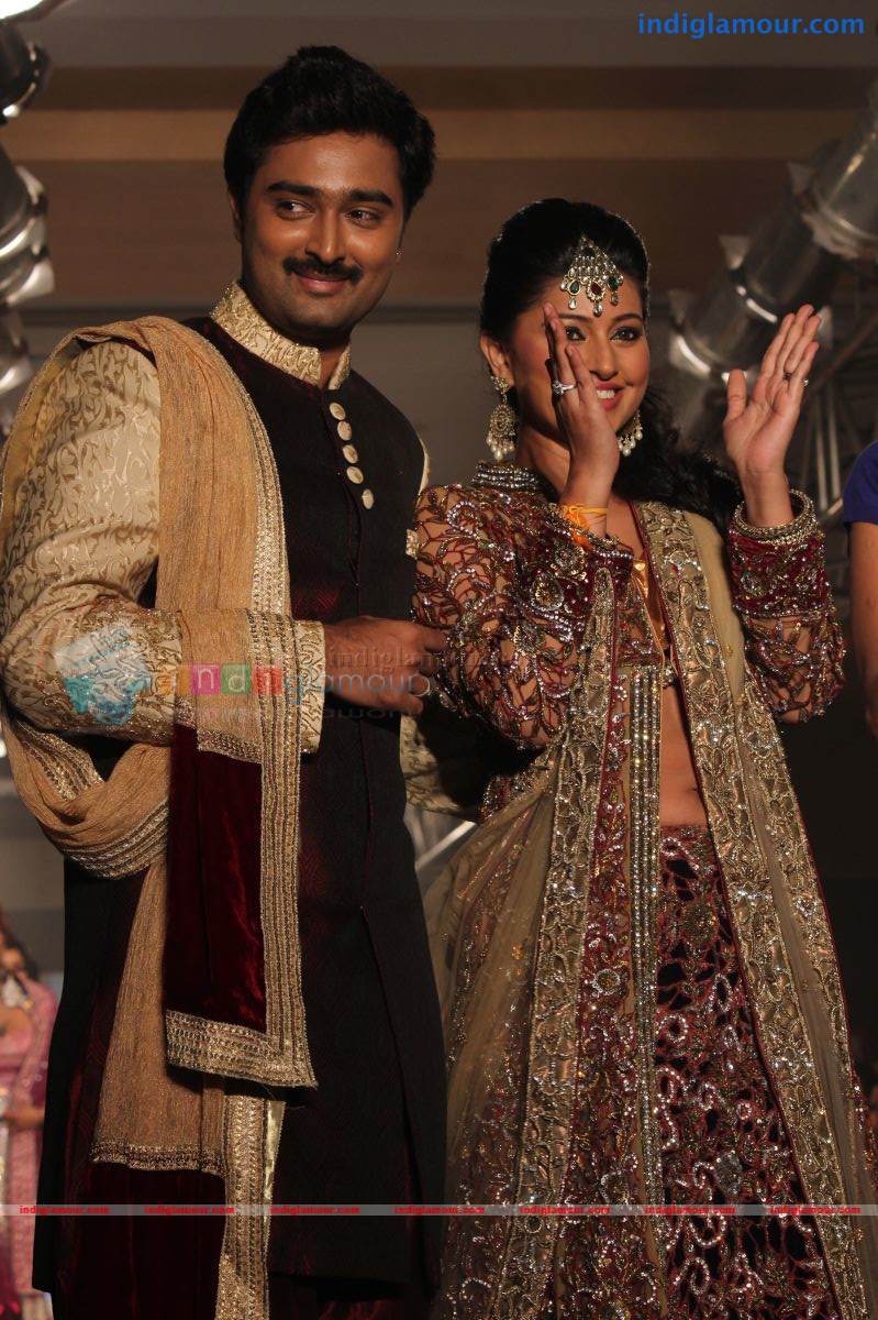 Sneha And Prasanna Ramp Walk At CIFW 2012 Event hd photo