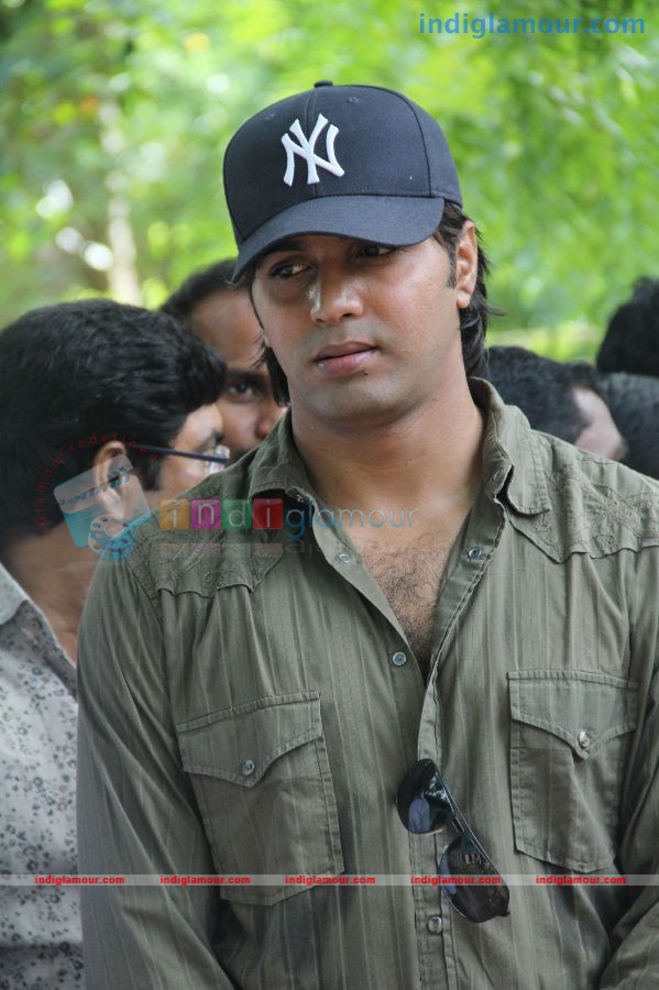 Endrendrum Punnagai Movie Launch Pooja Stills Event hd photo