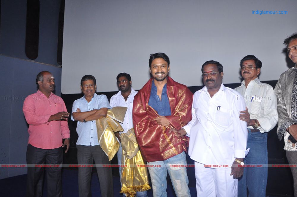 Kazhugu Movie Press meet Event hd photo