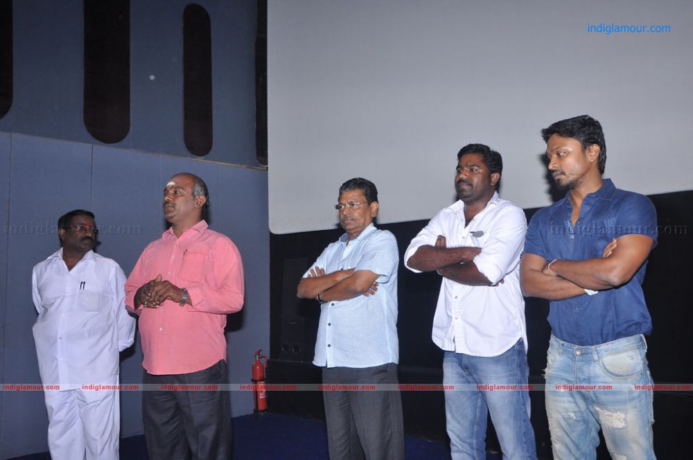Kazhugu Movie Press meet Event hd photo