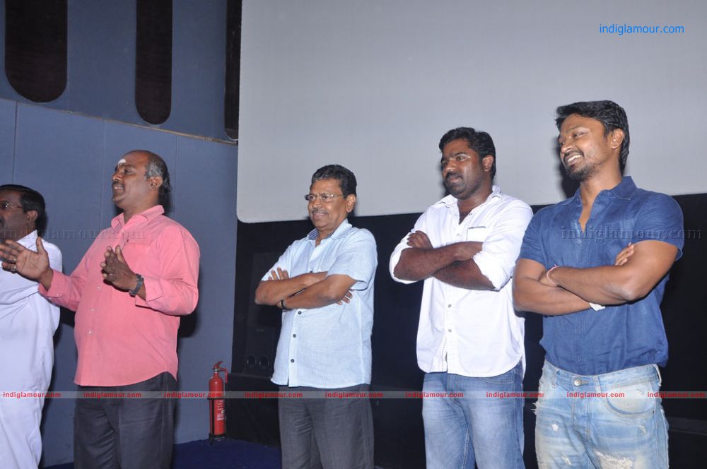 Kazhugu Movie Press meet Event hd photo