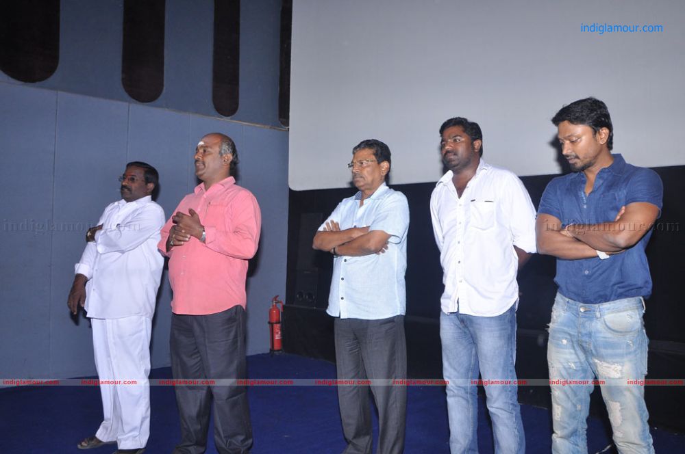 Kazhugu Movie Press meet Event hd photo