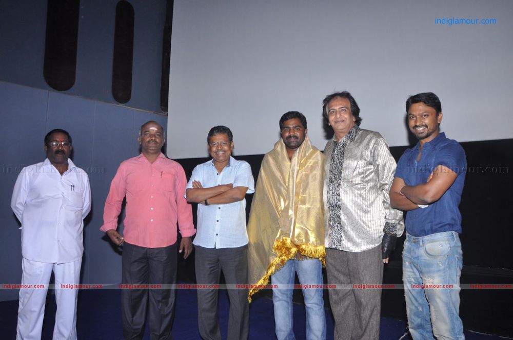 Kazhugu Movie Press meet Event hd photo