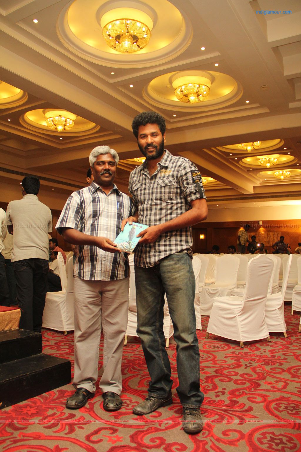 Adhavadhu Book Release Photos Event hd photo