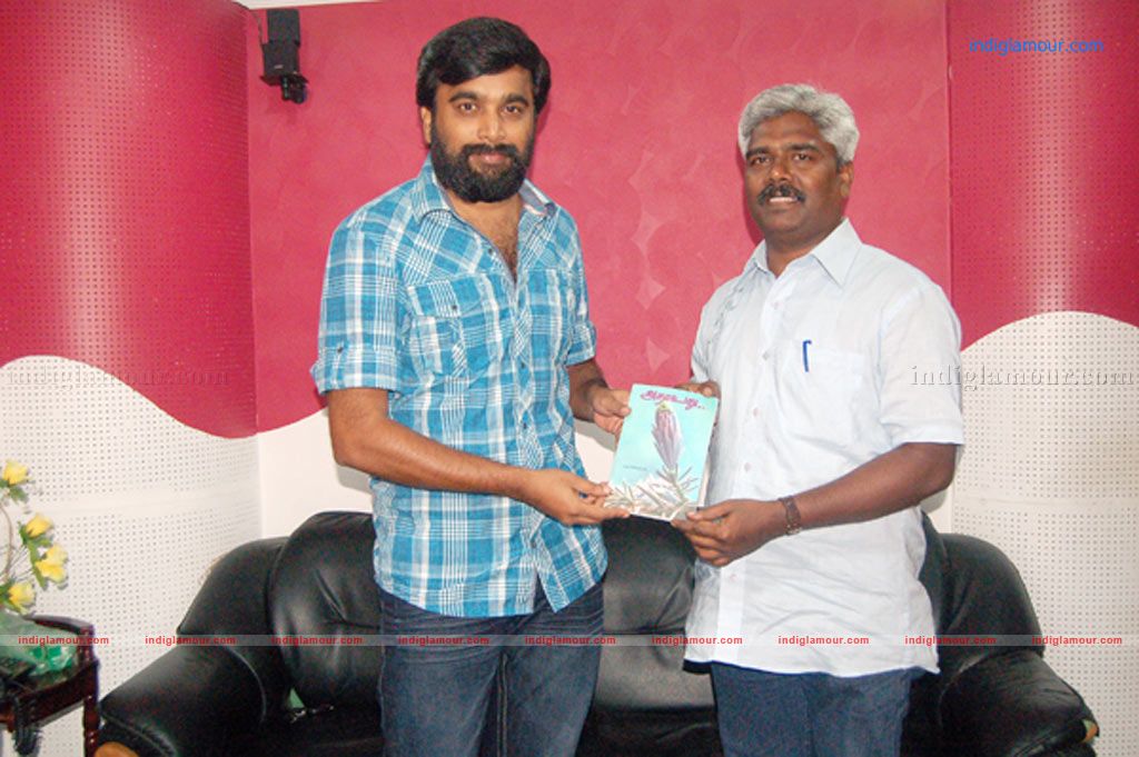Adhavadhu Book Release Photos Event hd photo