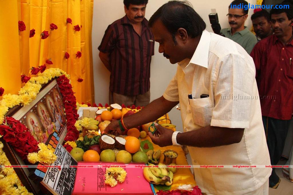Director Karu Pazhaniappan's Jannal Ooram New Film Launch Event hd photo