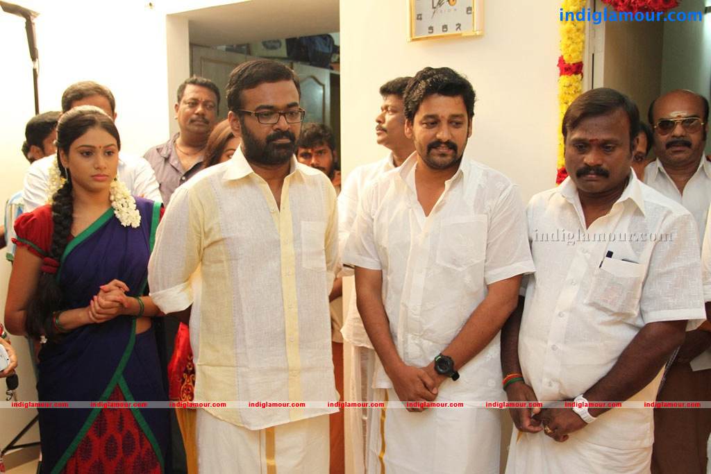 Director Karu Pazhaniappan's Jannal Ooram New Film Launch Event hd photo