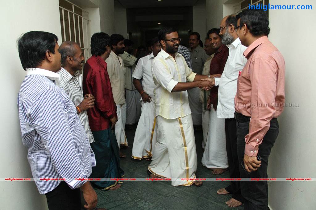 Director Karu Pazhaniappan's Jannal Ooram New Film Launch Event hd photo