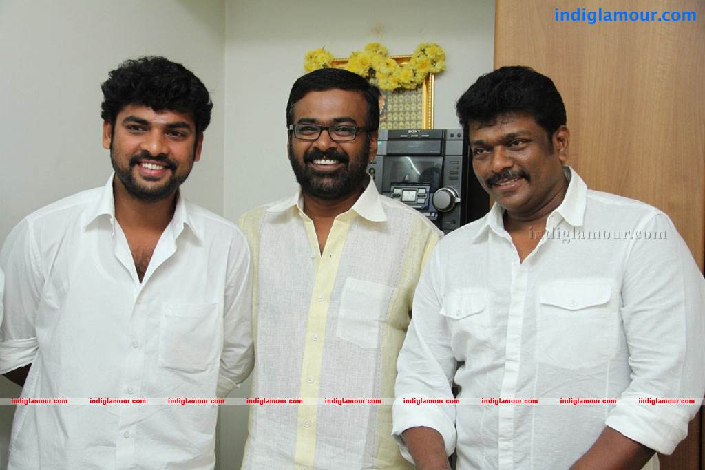 Director Karu Pazhaniappan's Jannal Ooram New Film Launch Event hd photo