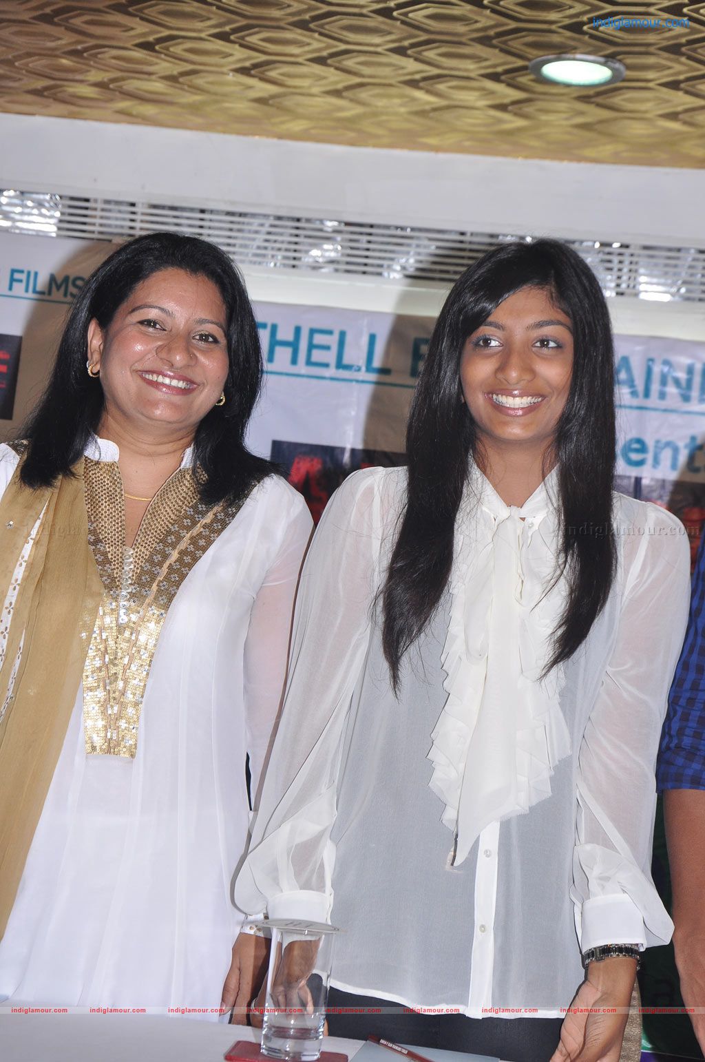 Sattam Oru Iruttarai Movie Press Meet Event hd photo
