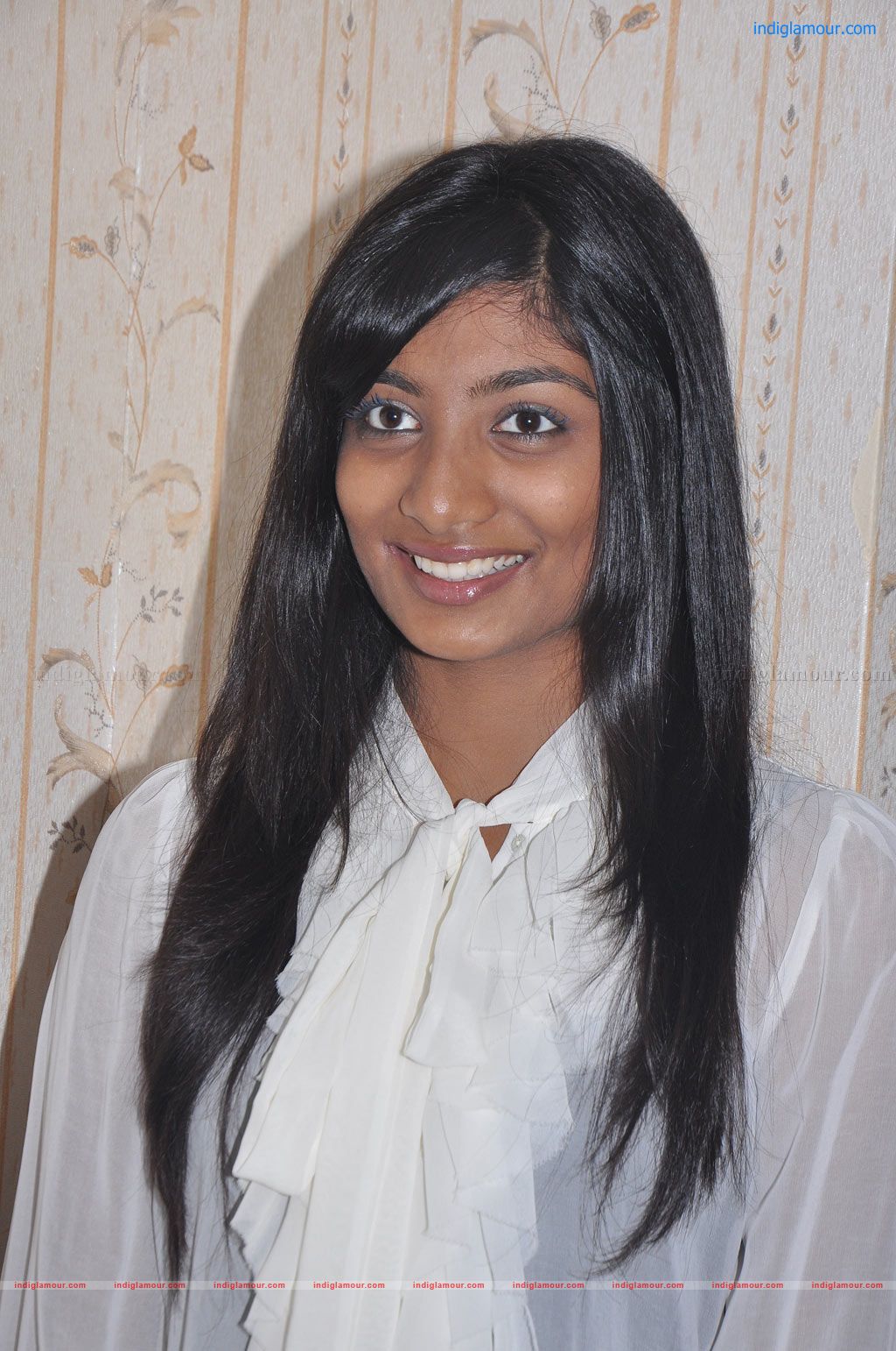 Sattam Oru Iruttarai Movie Press Meet Event hd photo