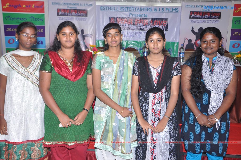 Sattam Oru Iruttarai Movie Press Meet Event hd photo