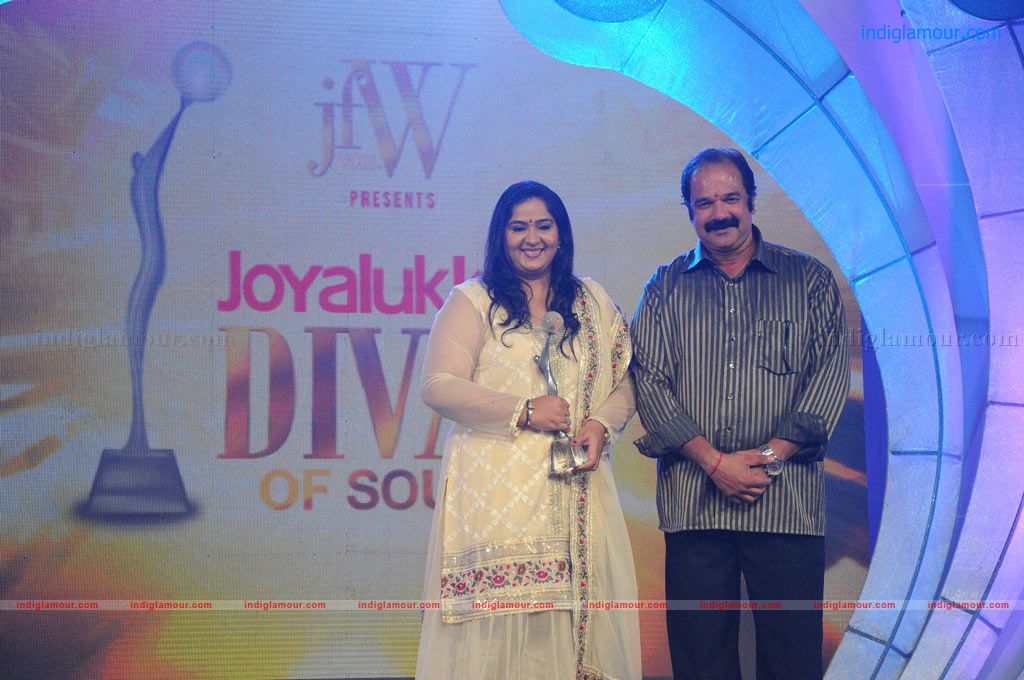 JFW Divas of South Award 2012 Event hd photo