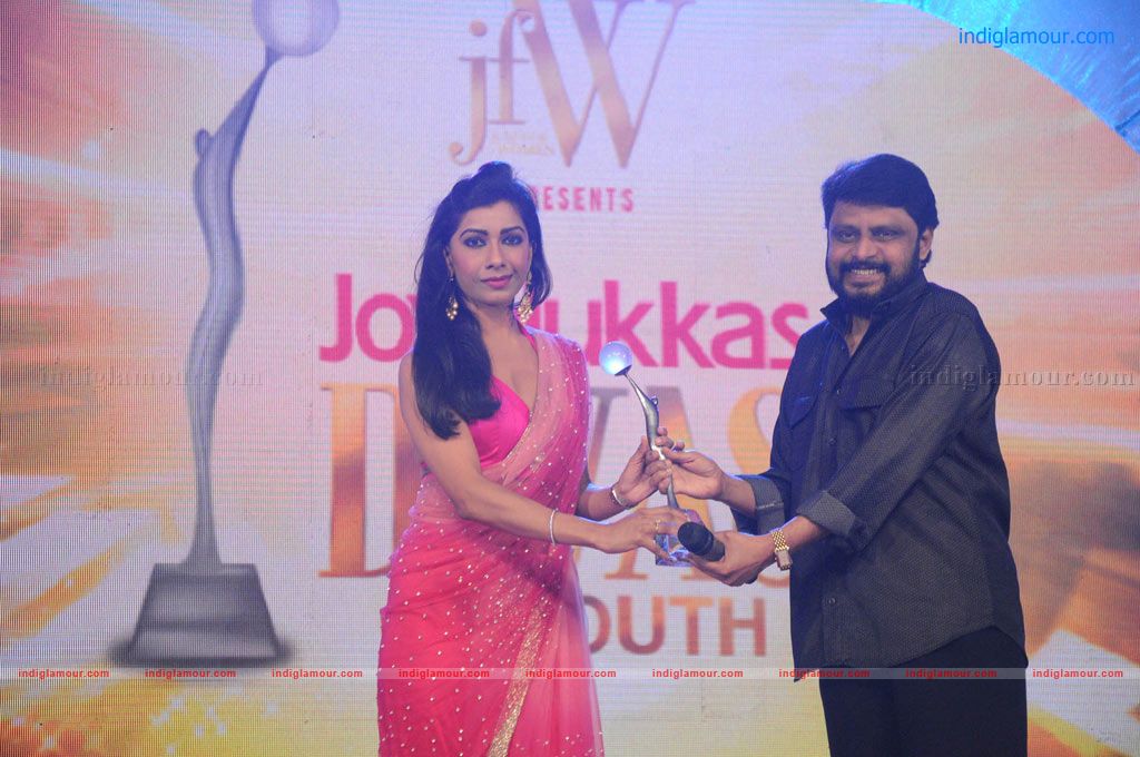 JFW Divas of South Award 2012 Event hd photo