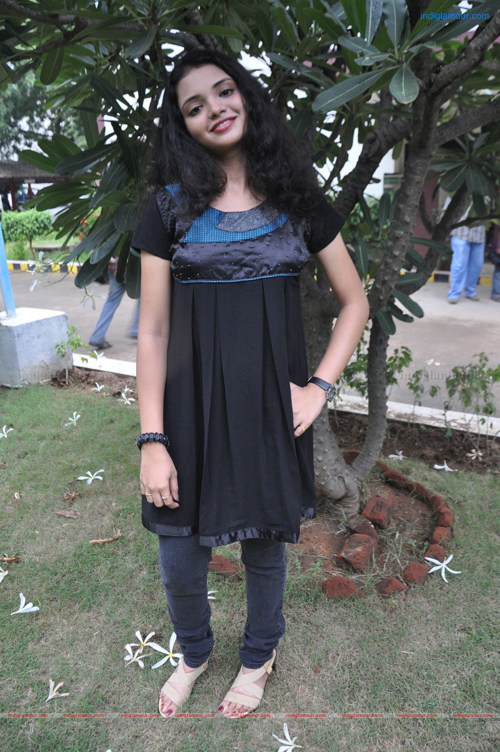 Vellai Movie Audio Launch Stills Event hd photo