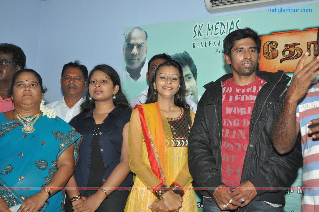 Thotram 2012 movie press meet Event hd photo