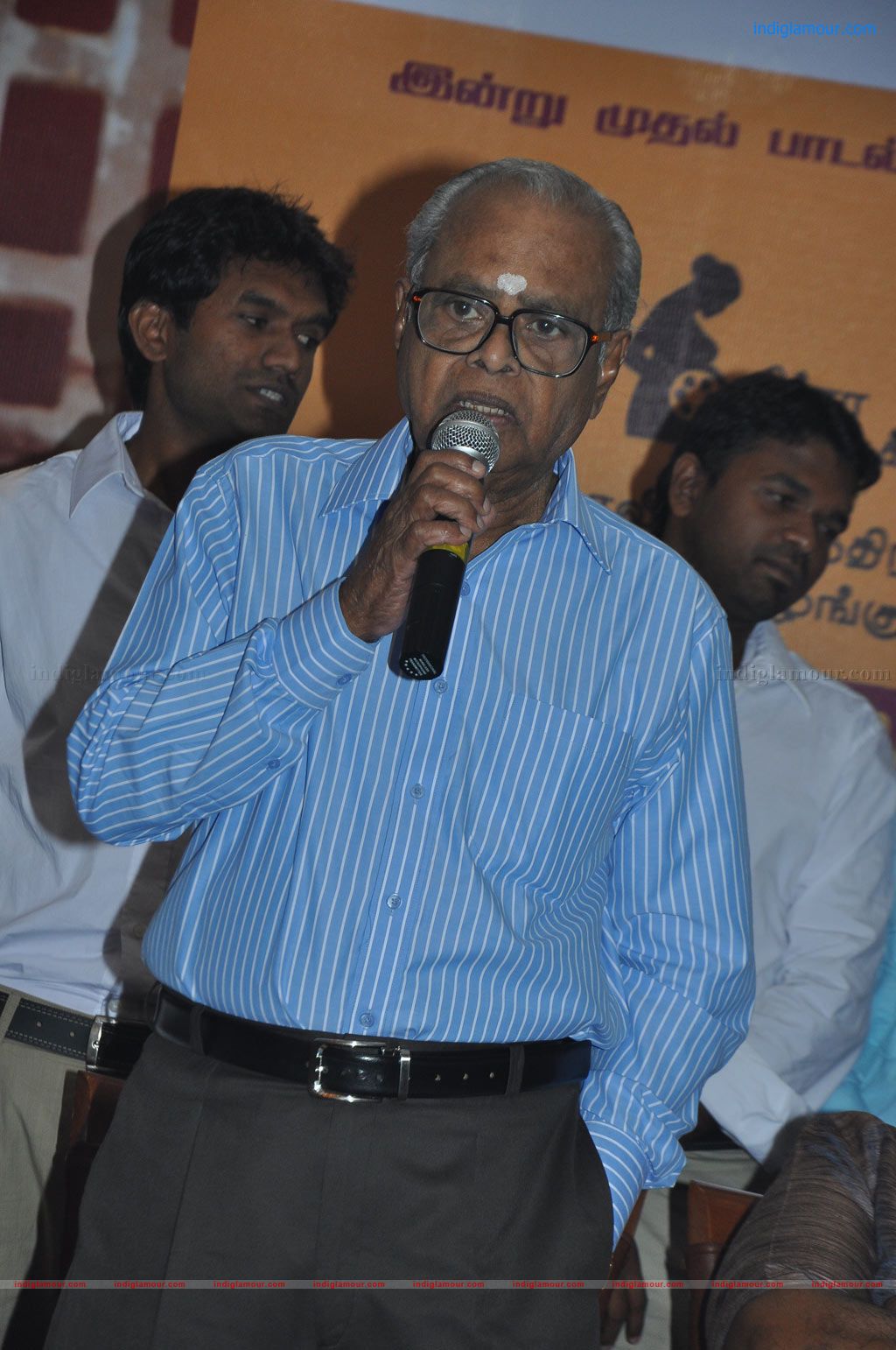 Nalanum Nandhiniyum Movie Launch Event hd photo