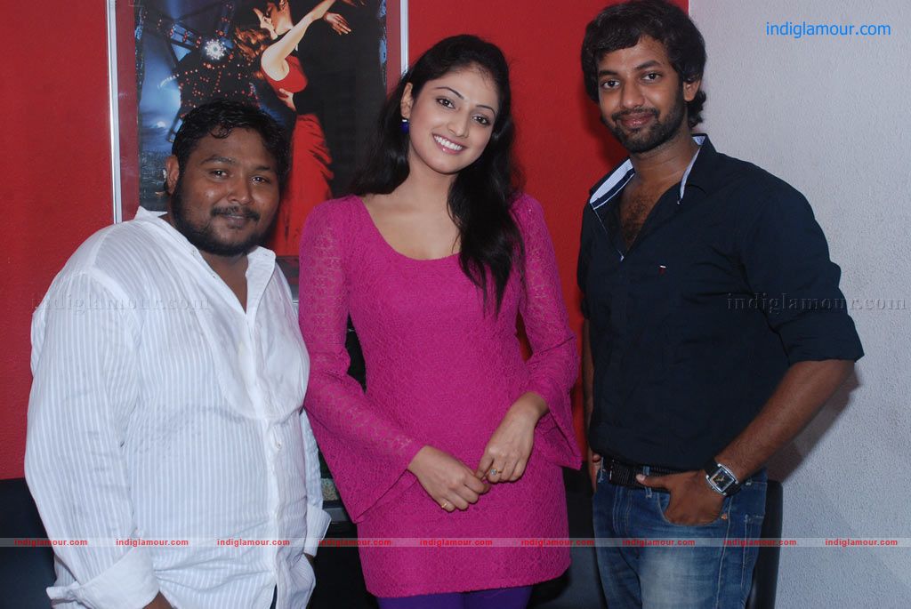Thulli Ezhunthathu Kadhal Movie Team Interview Event hd photo