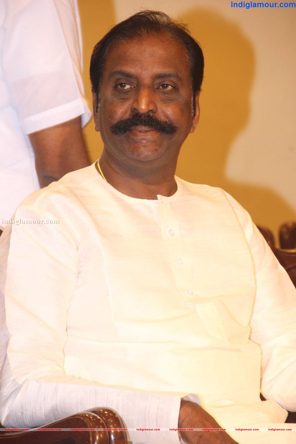 Ilakkiya Sinthanai Award Function Event hd photo
