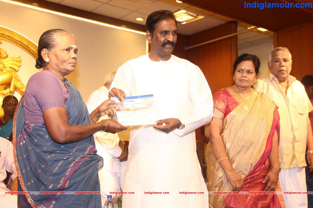 Ilakkiya Sinthanai Award Function Event hd photo
