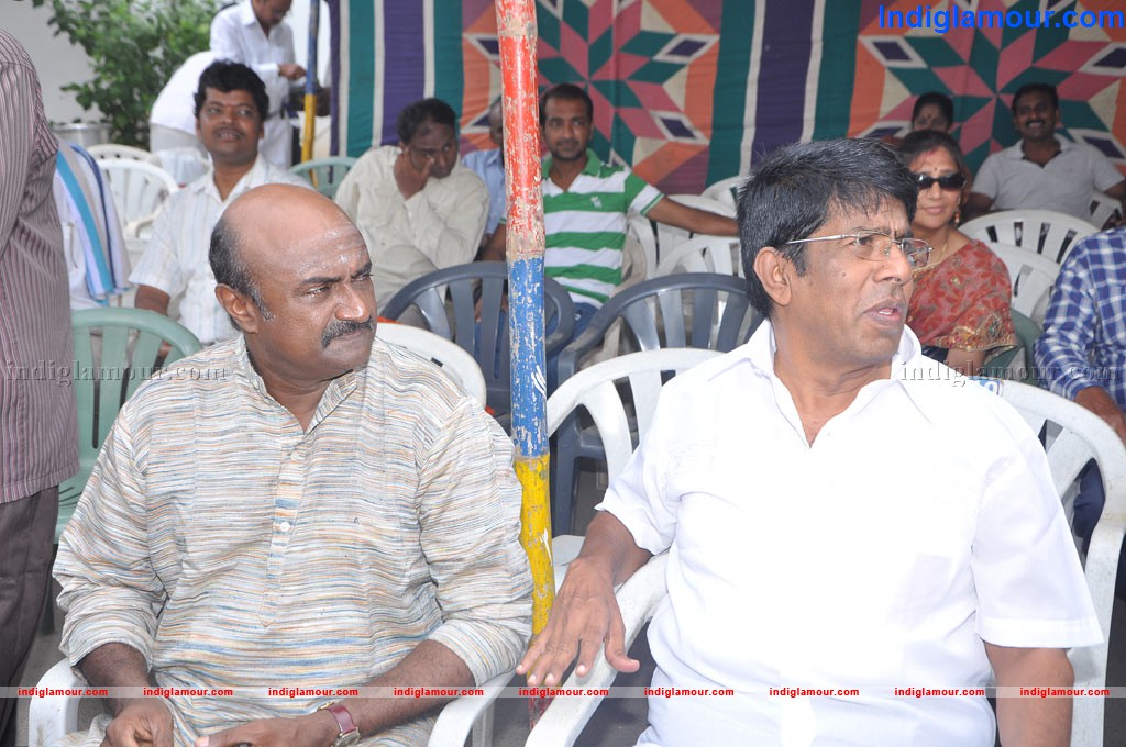 Veedu Virpanaikku Movie Launch Event hd photo