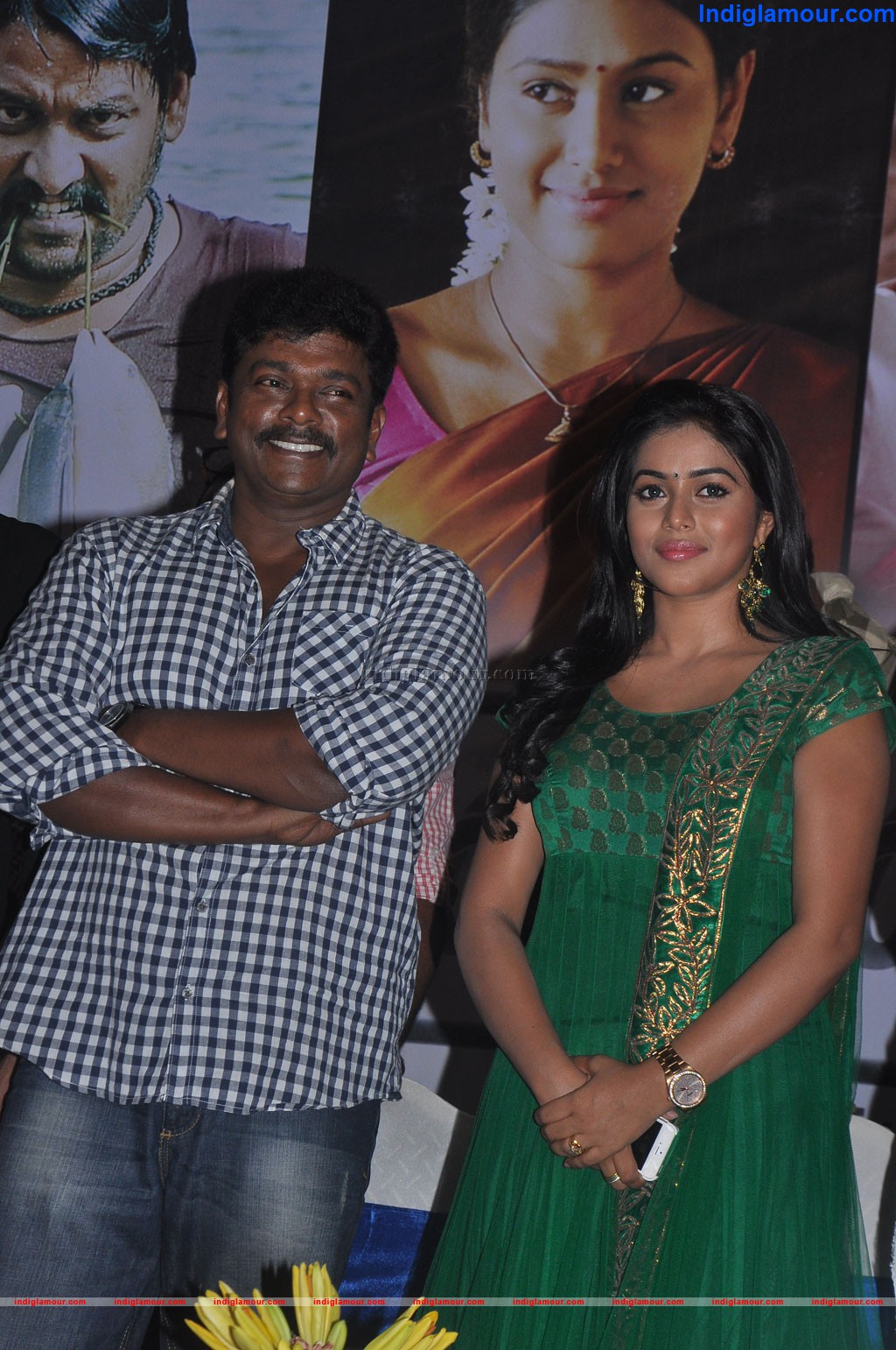 Jannal Oram Movie Press Meet Event hd photo