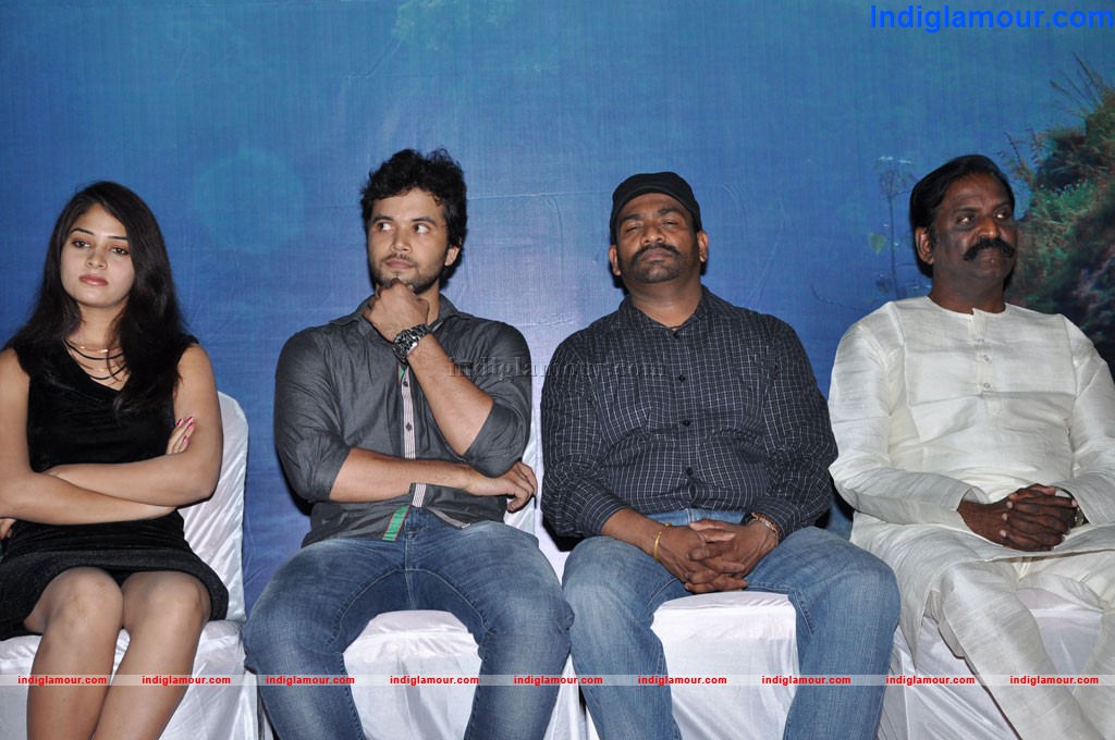 Pani Vizhum Malar Vanam Movie Awards Event hd photo