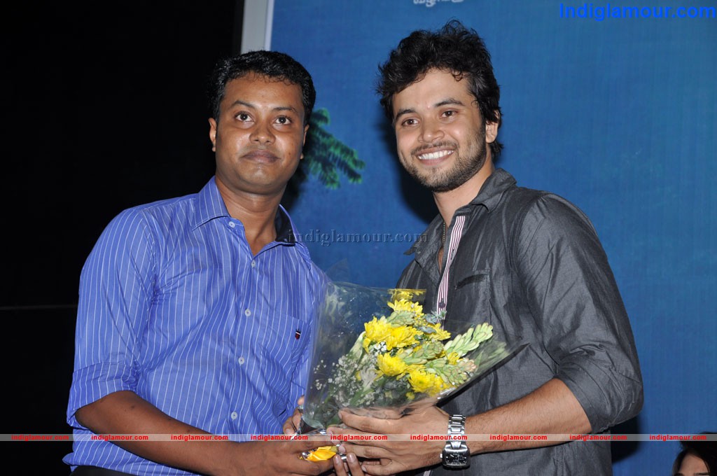 Pani Vizhum Malar Vanam Movie Awards Event hd photo
