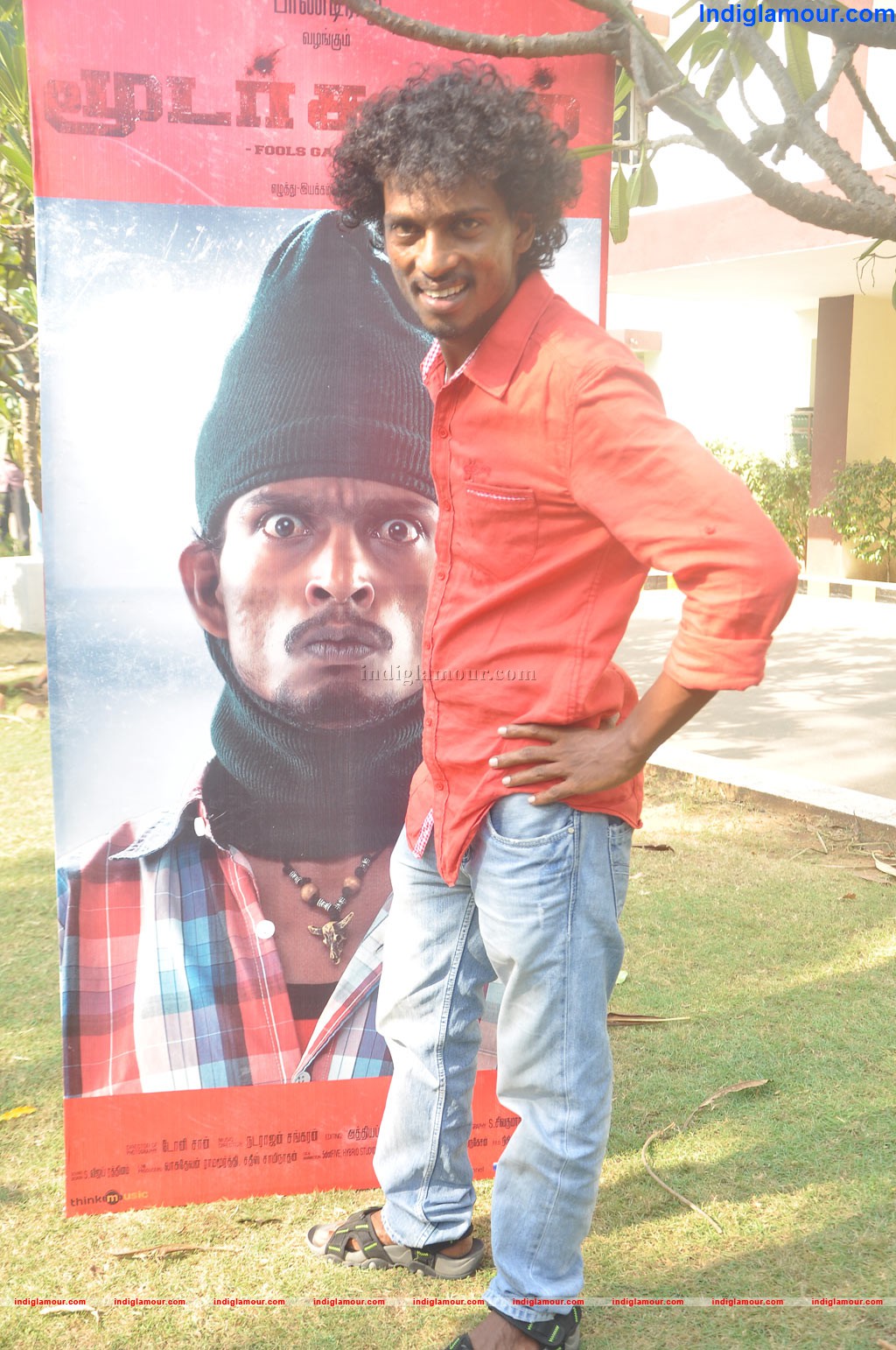 Moodar Koodam Movie Press Meet Event hd photo