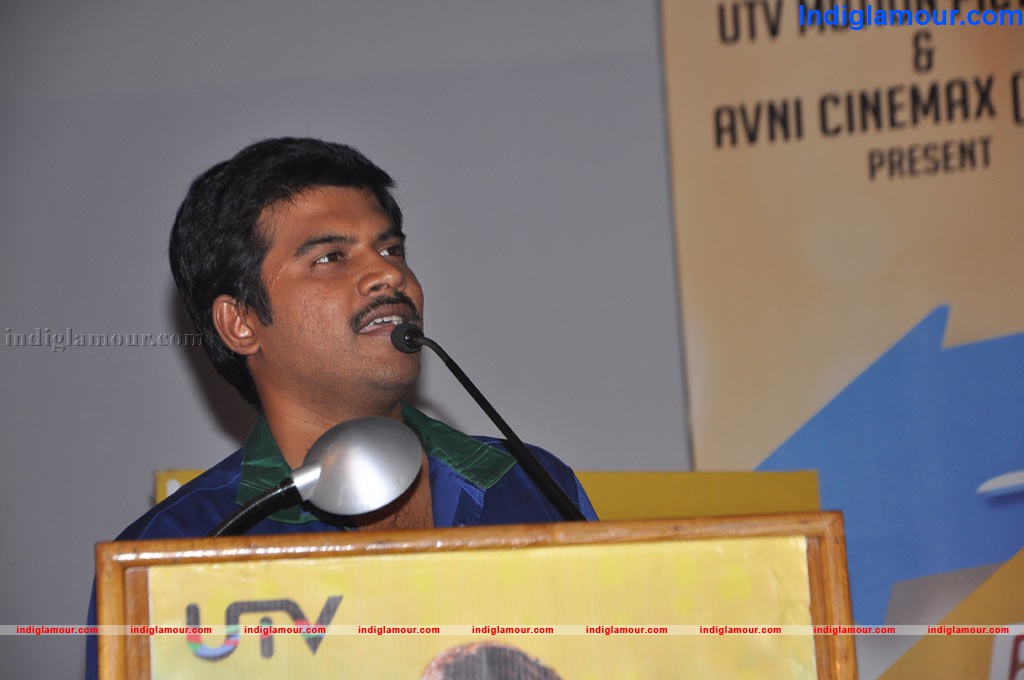 Theeya Velai Seiyyanum Kumaru Single Track Audio and Trailer Launch Event hd photo