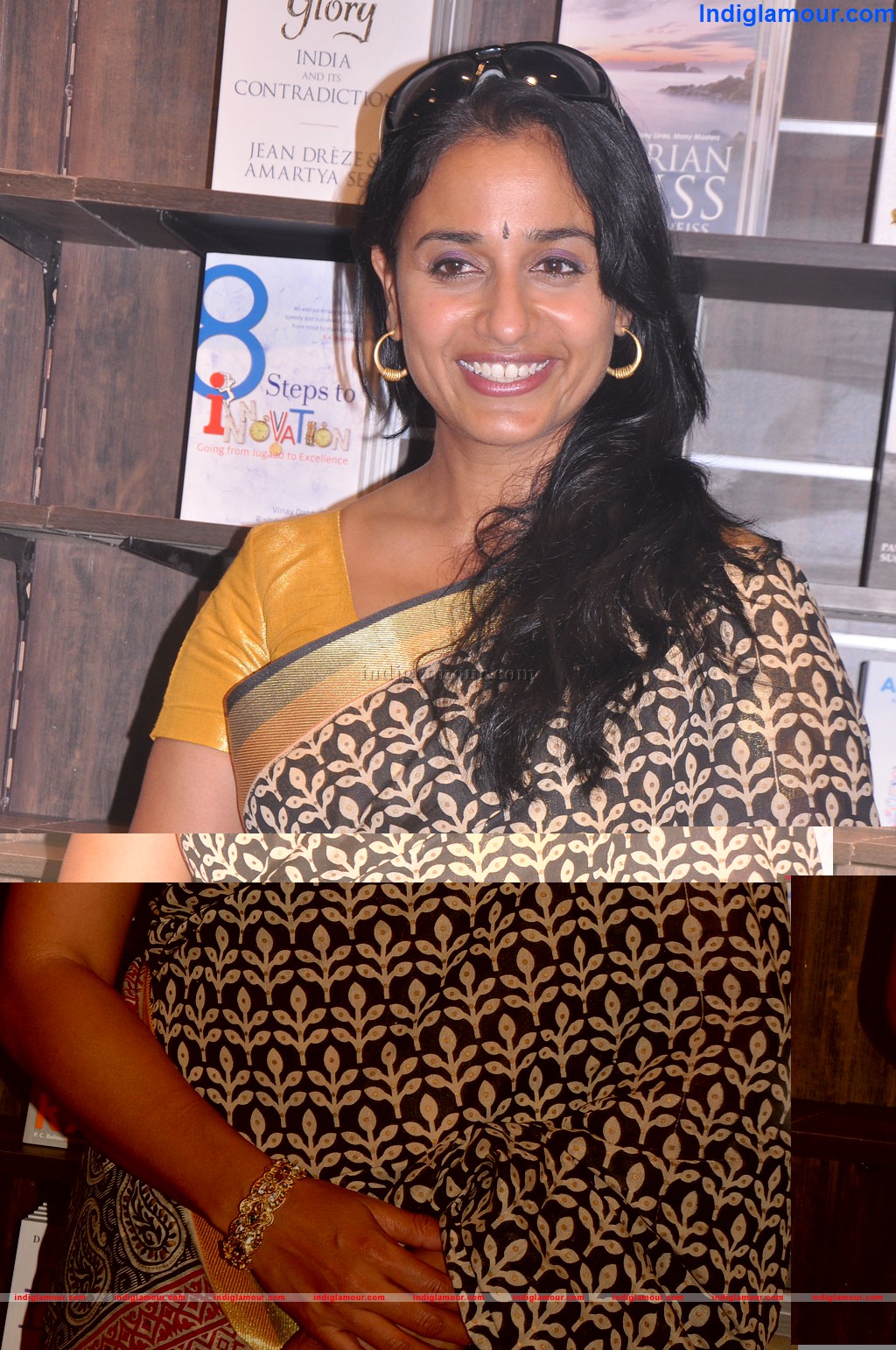 Anu Hasan Inaugurates Starmark Store Event hd photo