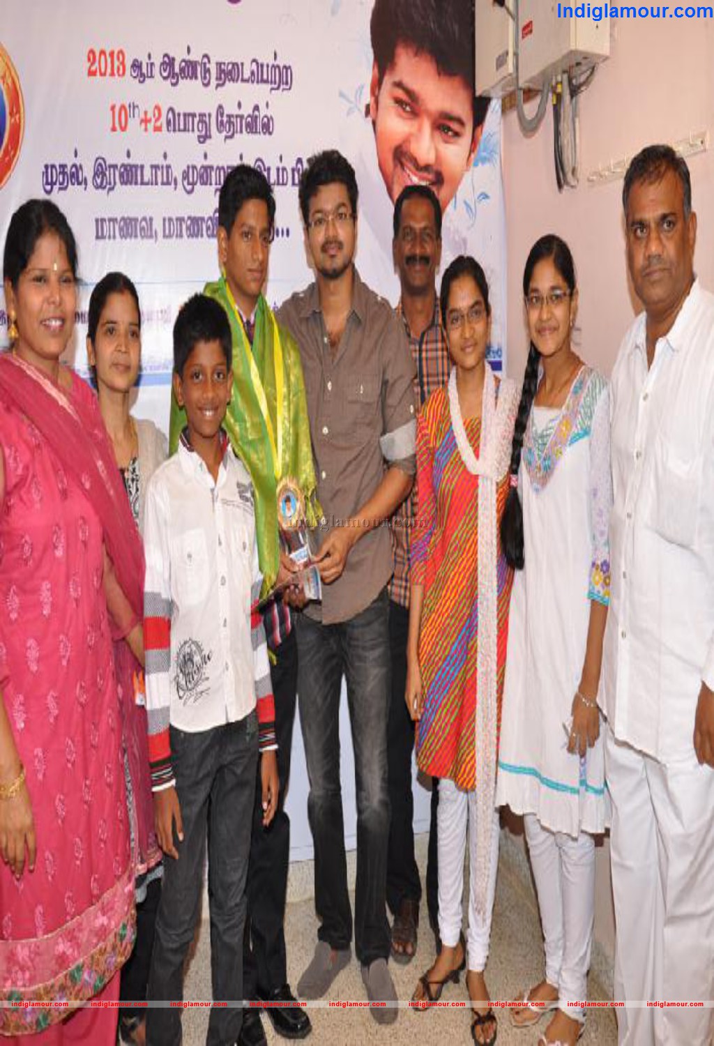 Vijay Contribution to Poor Event hd photo