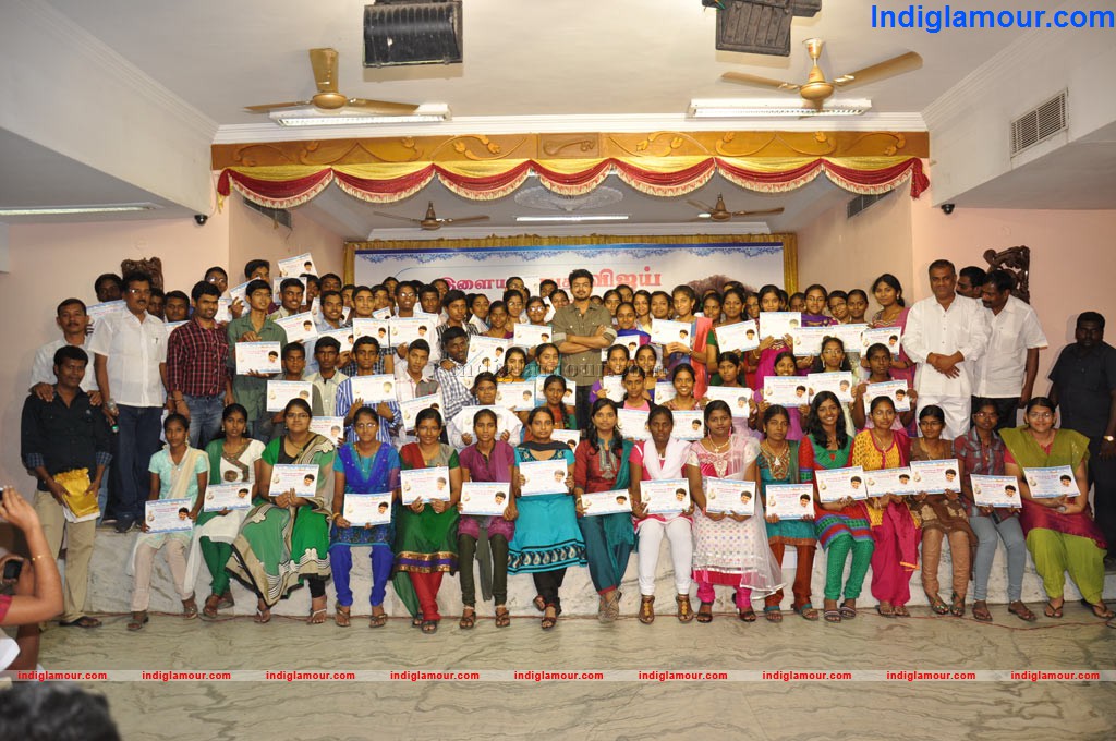 Vijay Contribution to Poor Event hd photo