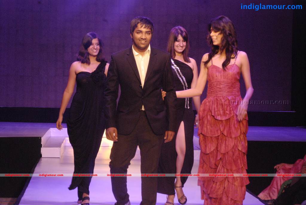 Leather Fashion Show 2013 Event hd photo