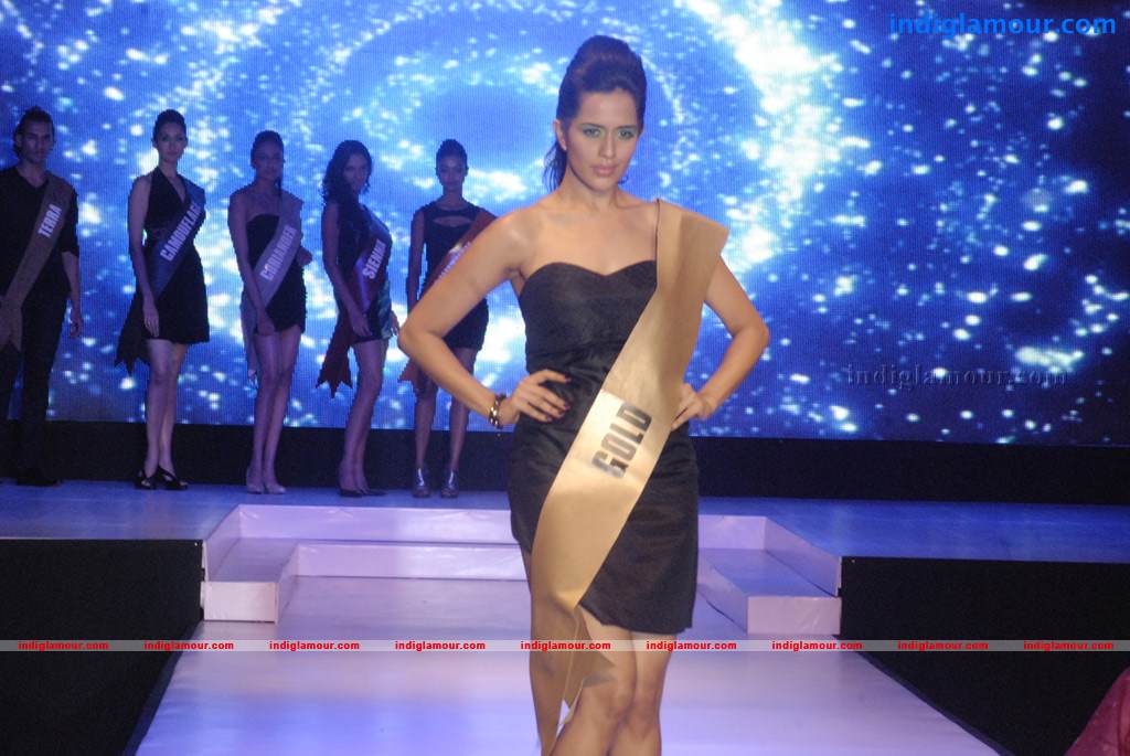 Leather Fashion Show 2013 Event hd photo