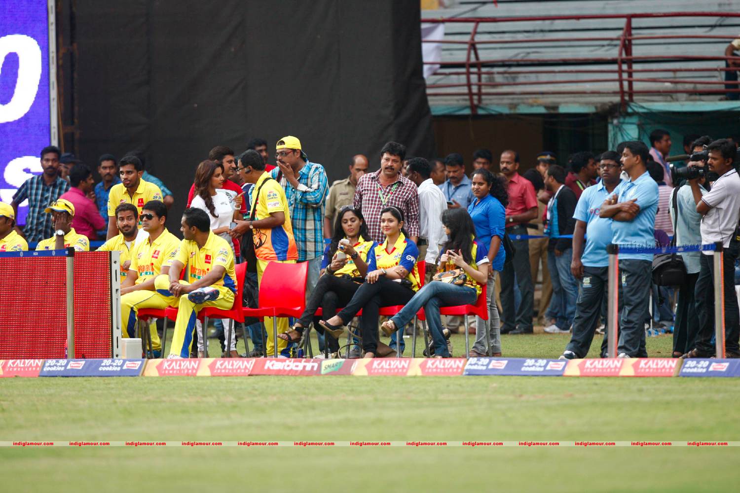 Chennai Rhinos Vs Bhojpuri Dabangs Match Photos Event hd photo