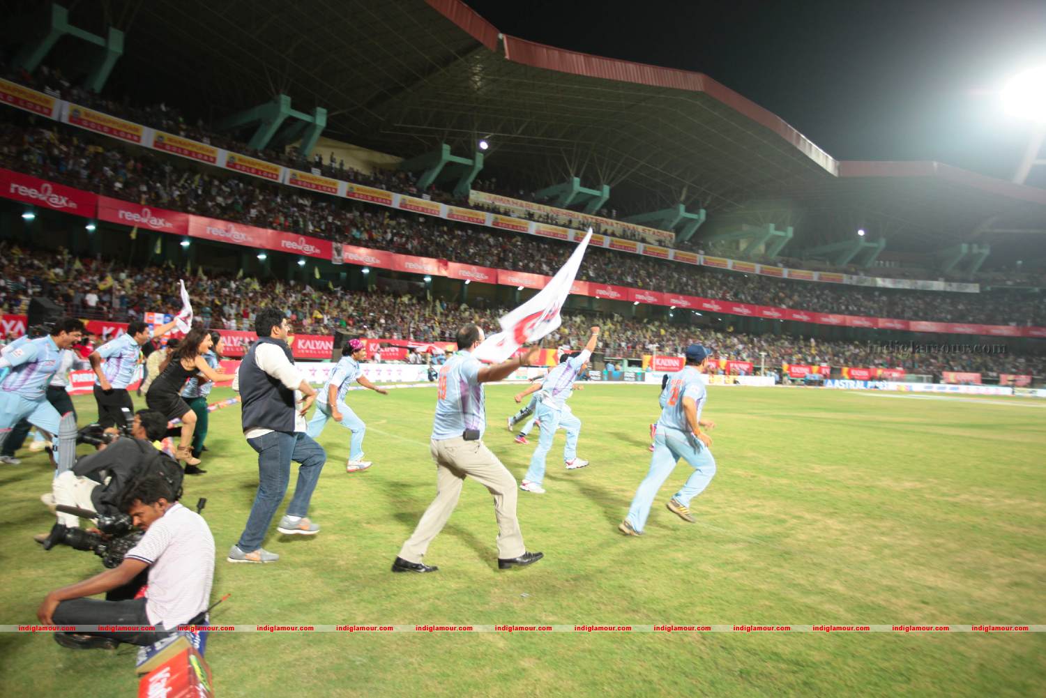 Chennai Rhinos Vs Bhojpuri Dabangs Match Photos Event hd photo