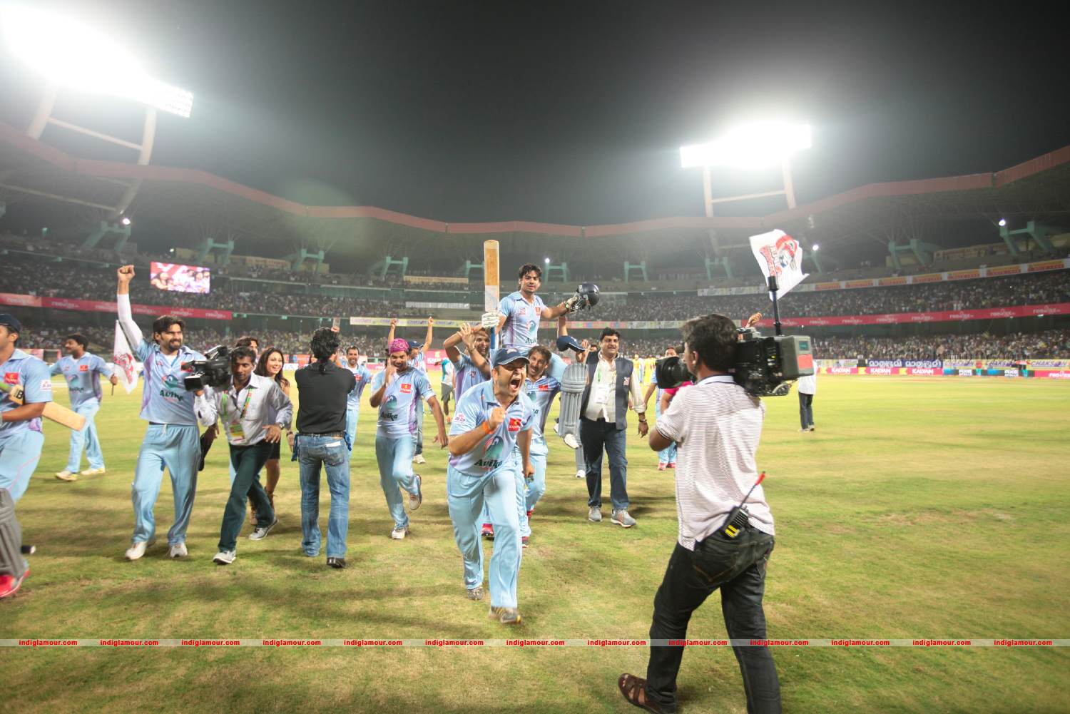 Chennai Rhinos Vs Bhojpuri Dabangs Match Photos Event hd photo