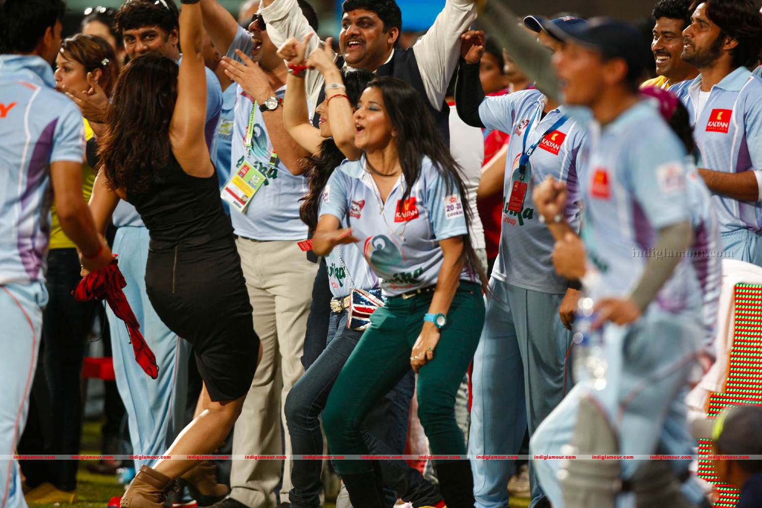 Chennai Rhinos Vs Bhojpuri Dabangs Match Photos Event hd photo