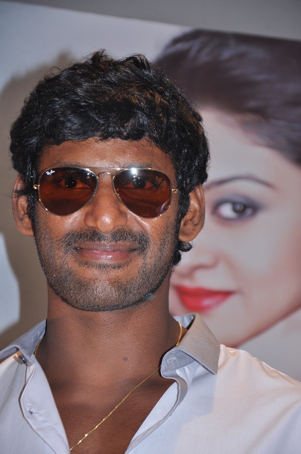 Actress Aishwarya Arjun Press Meet Event hd photo