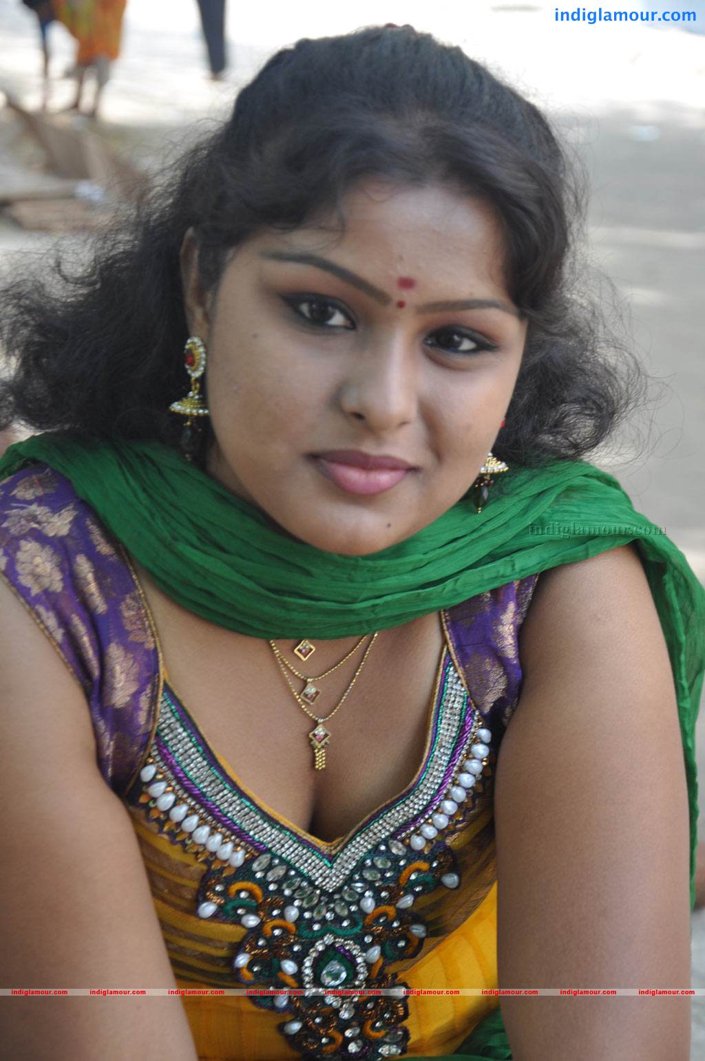 Thendralea Thudhuvidu Movie Launch Event hd photo